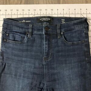 NWOT Liverpool Women’s Size 4/27P High Rise Ankle Blue Jeans